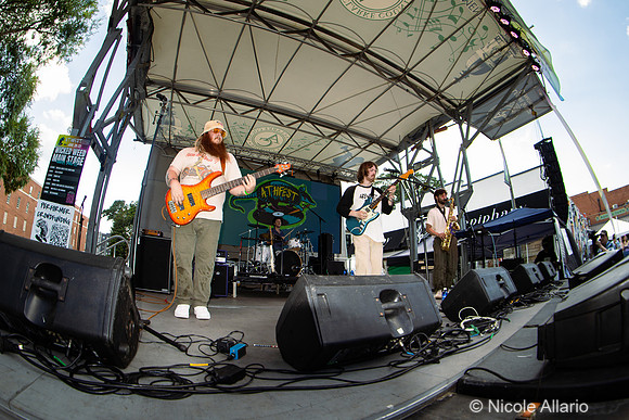 Wim Tapley & The Cannons (by Nicole Allario)