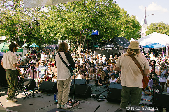 Wim Tapley & The Cannons (by Nicole Allario)
