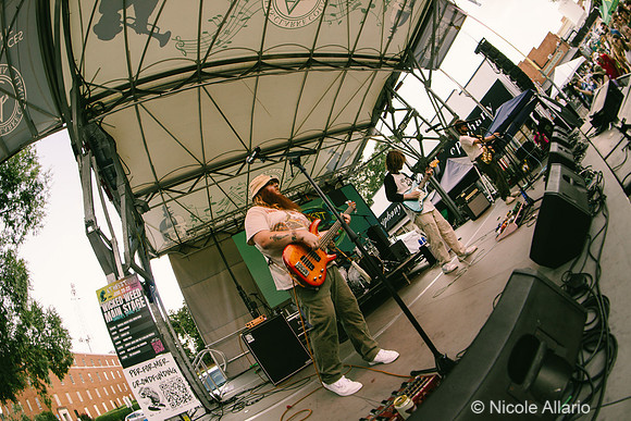 Wim Tapley & The Cannons (by Nicole Allario)