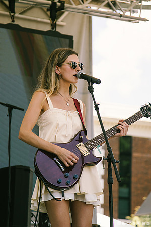 Bea Porges (by Nicole Allario)