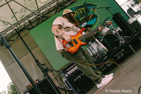 Wim Tapley & The Cannons (by Nicole Allario)