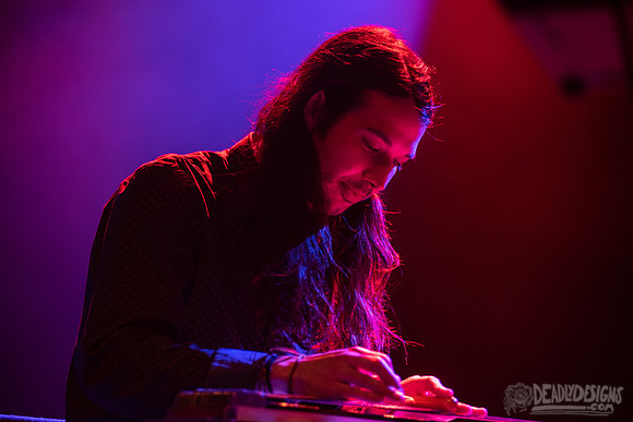 Hunter Morris & Blue Blood