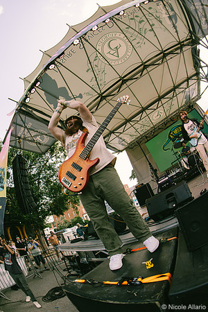 Wim Tapley & The Cannons (by Nicole Allario)