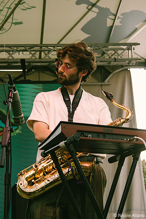 Wim Tapley & The Cannons (by Nicole Allario)