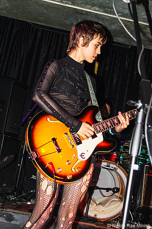 Viv and the Things (by Nicole Rae Minish)