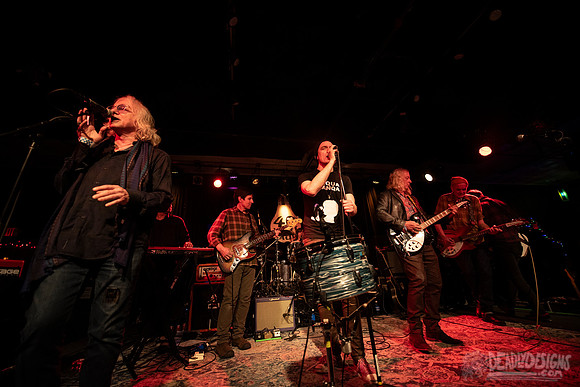Michael Shannon & Jason Narducy and friends play R.E.M.'s Murmur