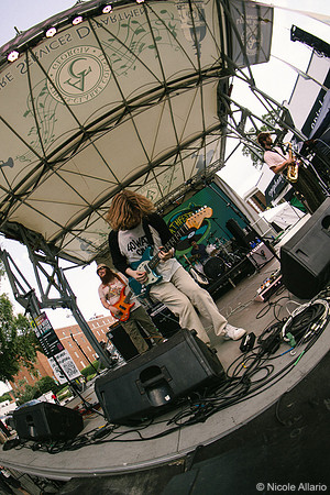 Wim Tapley & The Cannons (by Nicole Allario)