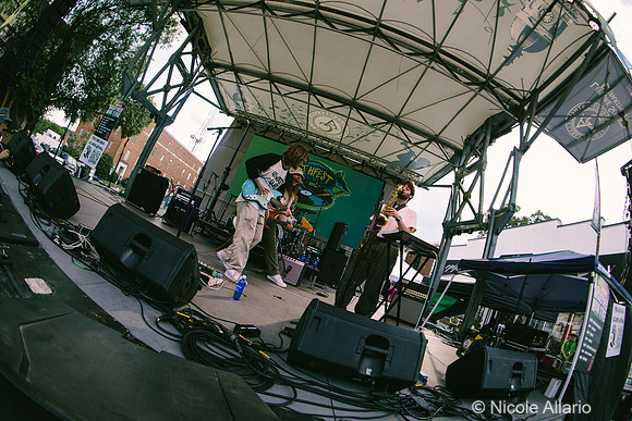 Wim Tapley & The Cannons (by Nicole Allario)
