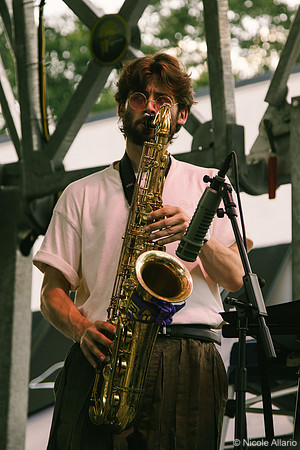 Wim Tapley & The Cannons (by Nicole Allario)