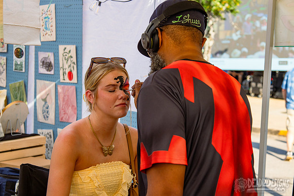Artist Market (by Nicole Allario)