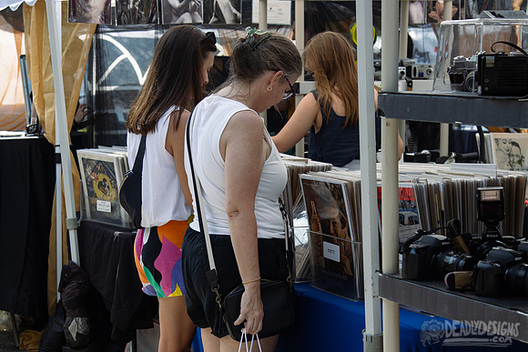 Artist Market (by Nicole Allario)