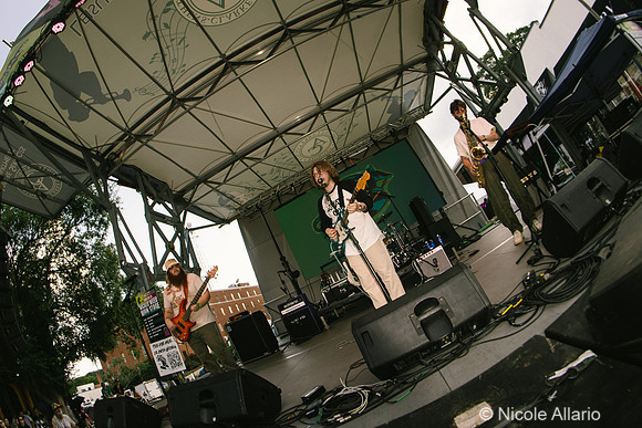 Wim Tapley & The Cannons (by Nicole Allario)