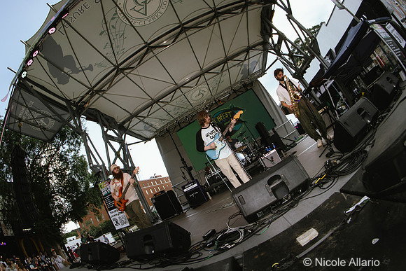Wim Tapley & The Cannons (by Nicole Allario)