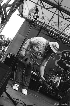 Wim Tapley & The Cannons (by Nicole Allario)