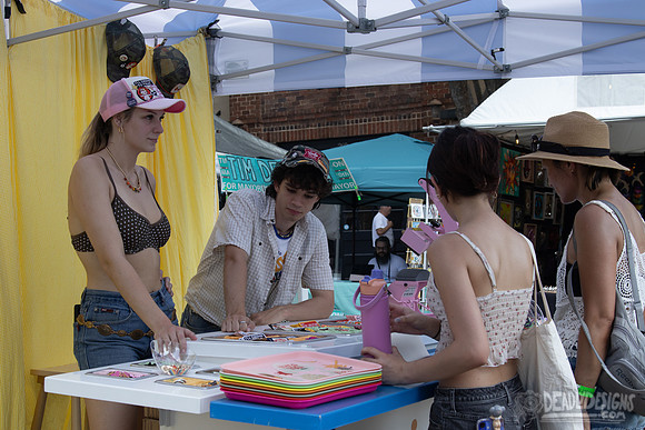 Artist Market (by Nicole Allario)