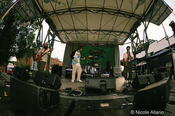 Wim Tapley & The Cannons (by Nicole Allario)