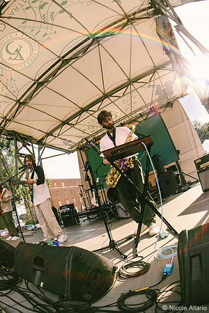 Wim Tapley & The Cannons (by Nicole Allario)
