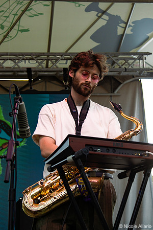 Wim Tapley & The Cannons (by Nicole Allario)