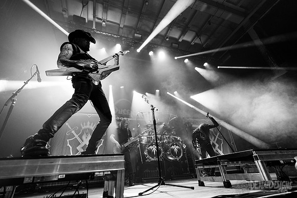 Queensrÿche