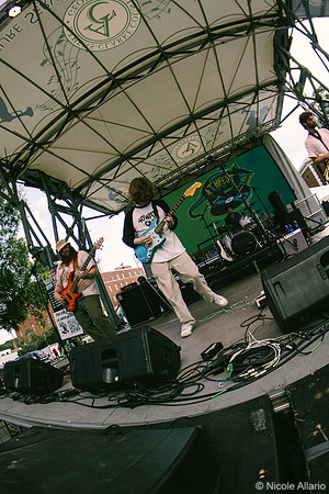 Wim Tapley & The Cannons (by Nicole Allario)