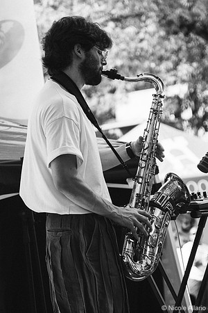 Wim Tapley & The Cannons (by Nicole Allario)