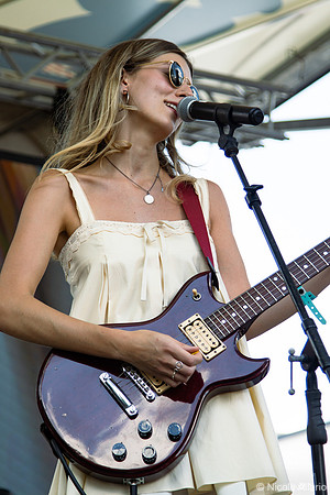 Bea Porges (by Nicole Allario)