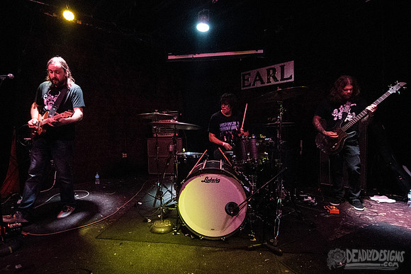 Earthless