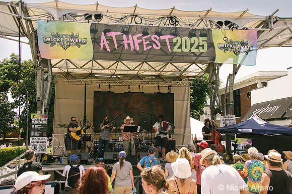 Klezmer Local 42 (by Nicole Allario)