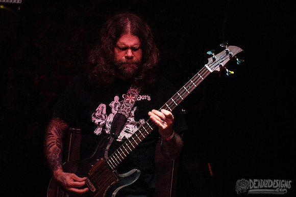 Earthless
