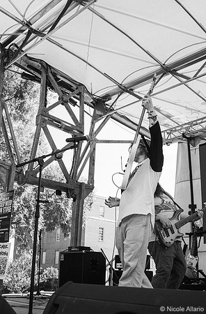Wim Tapley & The Cannons (by Nicole Allario)