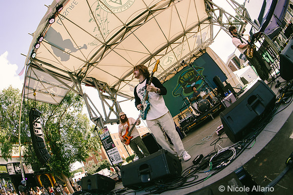 Wim Tapley & The Cannons (by Nicole Allario)