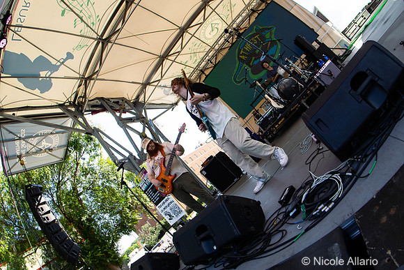 Wim Tapley & The Cannons (by Nicole Allario)