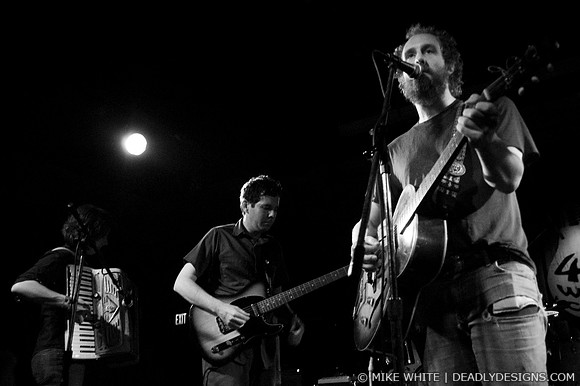Phosphorescent