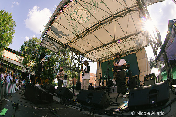 Wim Tapley & The Cannons (by Nicole Allario)